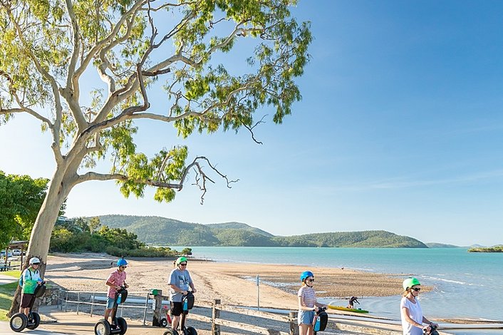 Take in the sights and sounds of the Airlie Beach on rest stops