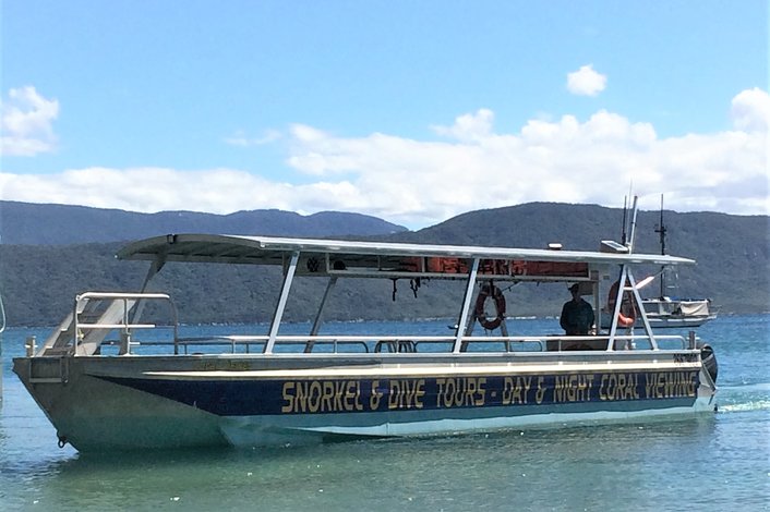 glass bottom boat